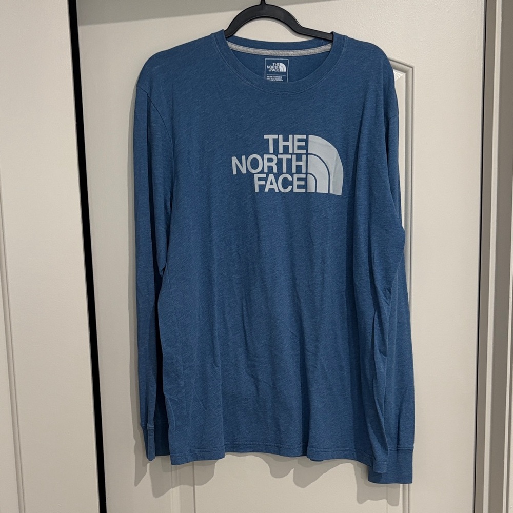The North Face Men's Long Sleeve Tee in Blue